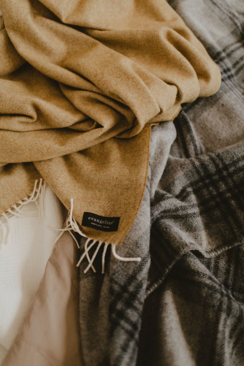 Lightweight Herringbone Throw
